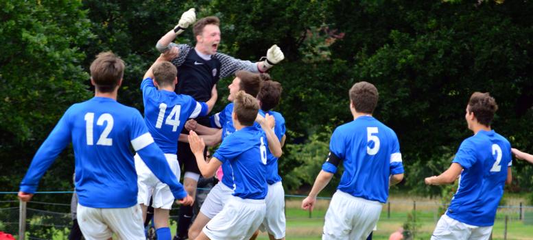 yfst's tweet photo. All photos from the U17 section of the @llysf now online @ http://t.co/one8EtPsii http://t.co/vl1FI2NlnL