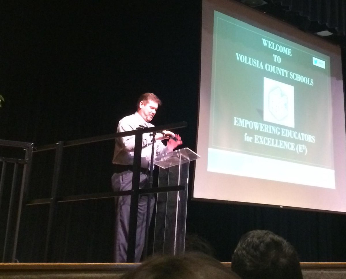 KatiD617's tweet image. @BlinnjaTheNinja welcomes our newest Volusia teachers to the best profession on earth!! #e3y1
