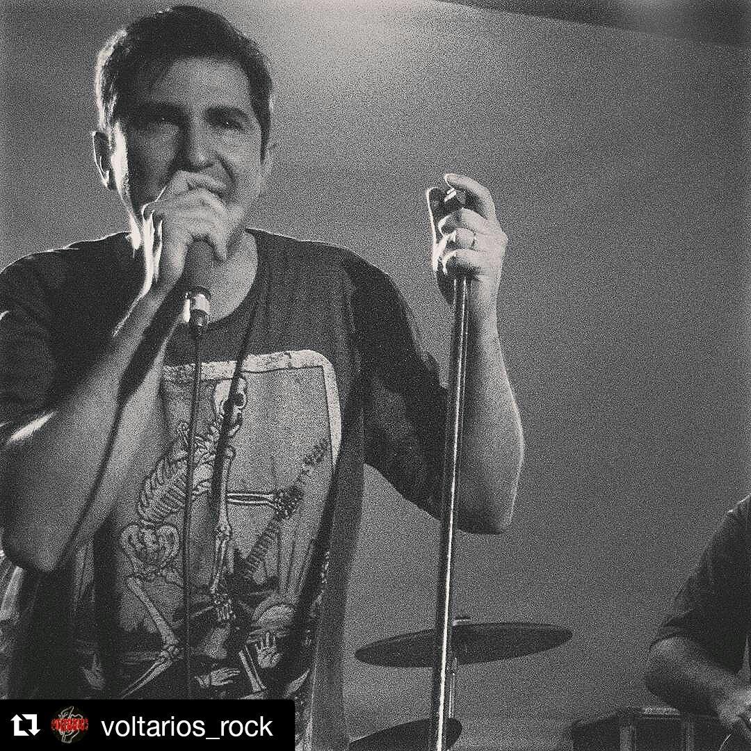 #Repost @voltarios_rock with <a href="/repostapp/">Repost</a>
・・・
#Voltarios #29deagosto #PanaRock 
#PipaMonteroEnLaVoz