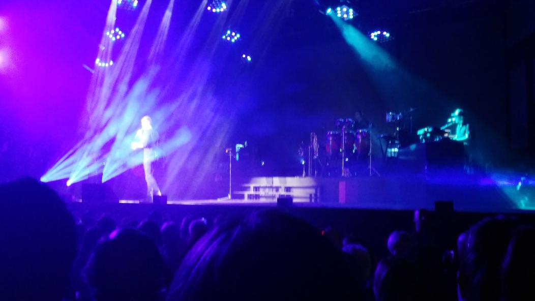 VVampirisa's tweet photo. #TourTerralCapRoig #ParaulesD'Amor wow!!! http://t.co/7ZPKvn1OeR