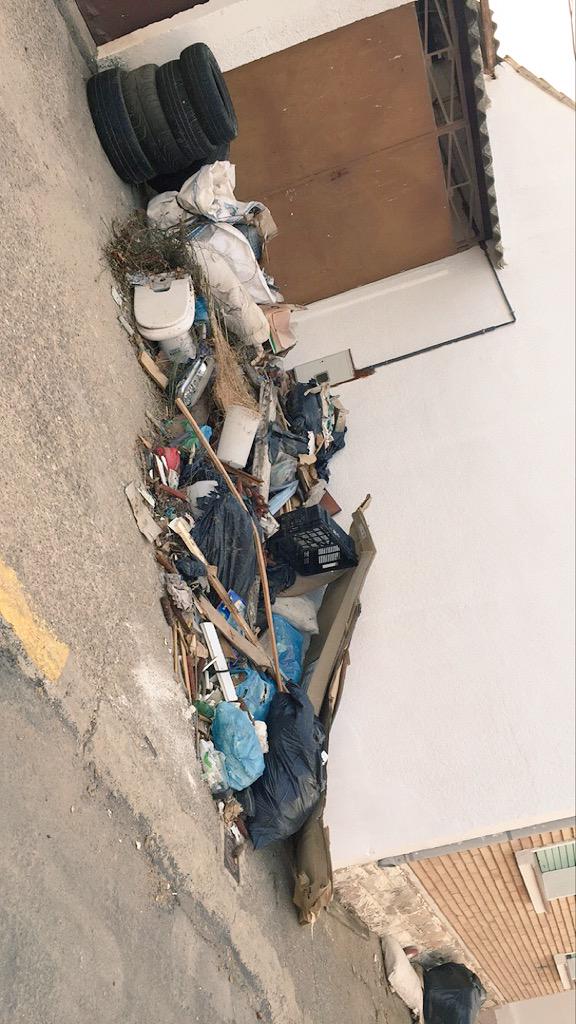 DivipeRbf's tweet image. Divi limpieza a fondo 😰#saturadasdetantotrabajal