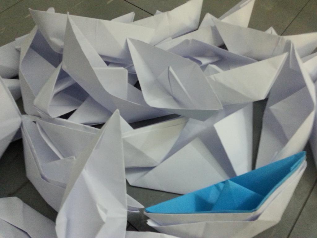 agileChanges's tweet photo. #agile can be like "ship in, ship out" :-) #kanban #ship #battle #game @ #leanovate #berlin http://t.co/nYE6mIUDAW