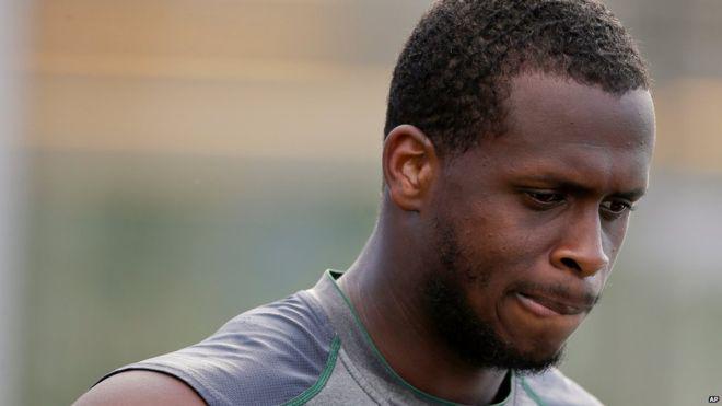 BBCNorthAmerica's tweet image. . @nyjets QB Geno Smith out at least six weeks w/ broken jaw after altercation w/ team-mate bbc.in/1IWSg4R