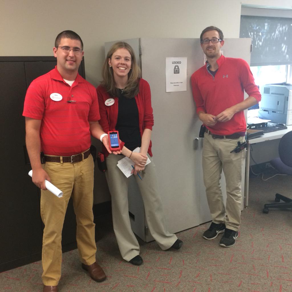 Erica_Johnson87's tweet photo. T2033 crushing equipment control!! #locked #STLpartnership #drivingprofitability http://t.co/foGTDpBDHf