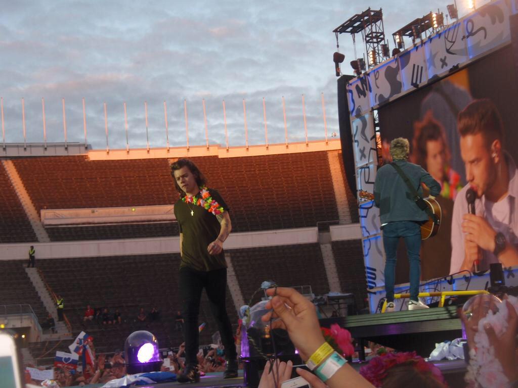 1dskypics's tweet photo. http://t.co/C6ac2tRkMt