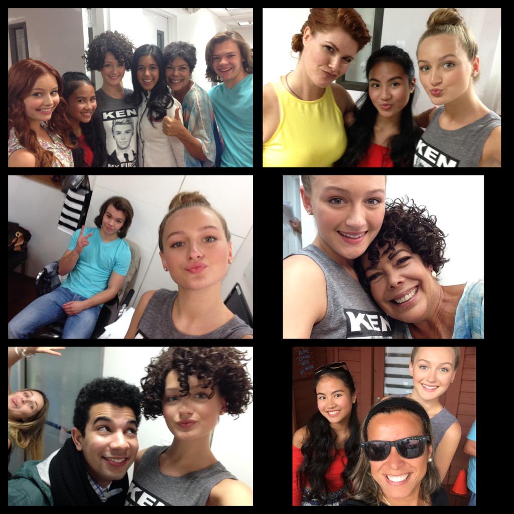 GailBSoltys's tweet photo. Family fun!! #stopit #wigstagram #fuccinelli #parra  #fam #talia @nickelodeontv http://t.co/7LMdJmo2lb