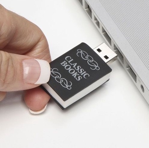 goodreads's tweet photo. This USB drive comes preloaded with 3,000 classic books. http://t.co/PZ1hjKFivF http://t.co/Sg6L4t0j9C