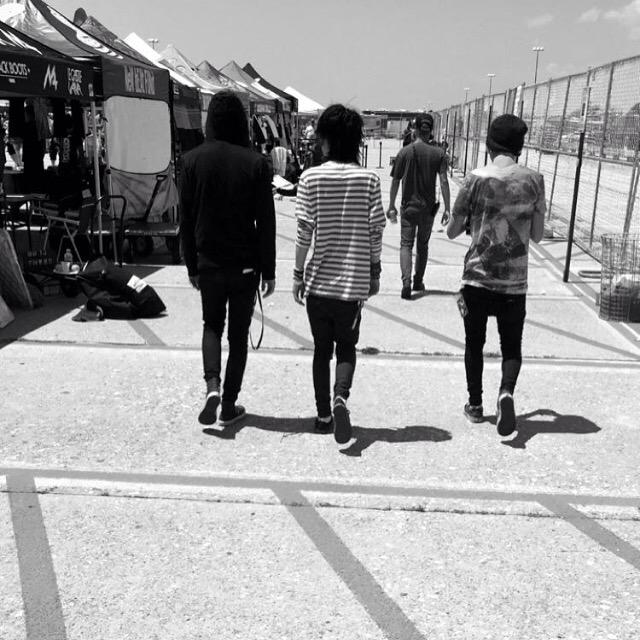 MissperryXo's tweet photo. I think it's totally unfair for @deefizzy s account to be deleted by some asshole. he hasn't done anything wrong. http://t.co/25nsyQCMgU