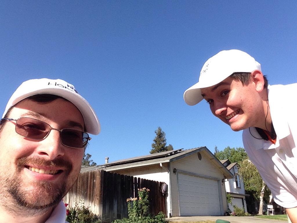 AMaitland1's tweet photo. #Merced @GoingSolarCali #NRGSolarSelfie @NRGHOMEDQ92 #OneTeamOneHome #SolarIndependence #HeatIsOn http://t.co/qKPsoks6ZZ