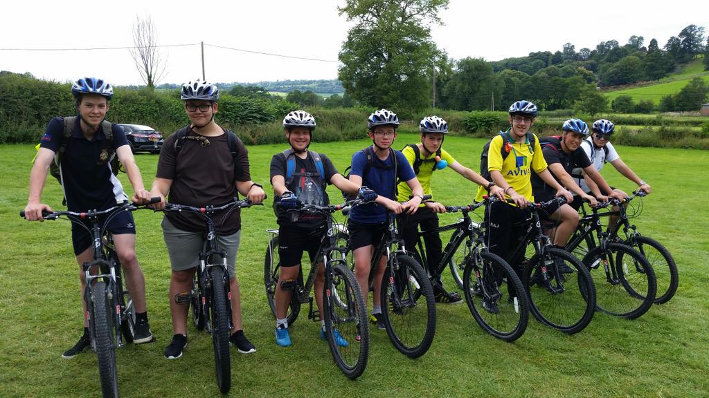 OC1894Sqn's tweet image. 1st of 2 day cycle exped in Derbyshire. 25km all up hill to camp site with @OC864DF hard work great fun @ocnswing