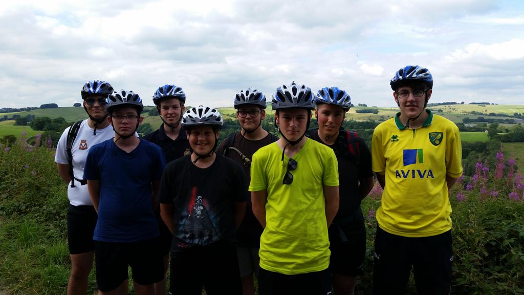 OC1894Sqn's tweet image. 1st of 2 day cycle exped in Derbyshire. 25km all up hill to camp site with @OC864DF hard work great fun @ocnswing