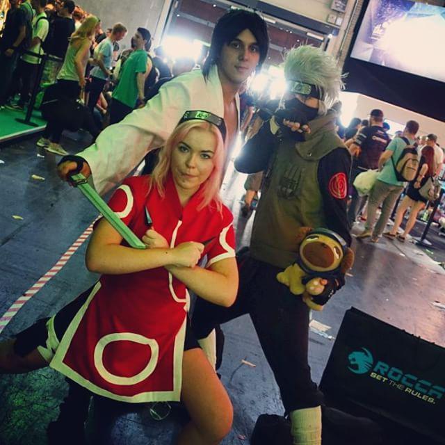 Vuko's tweet photo. Mehr coole #Cosplayer ☺ More cool #cosplayers 👍🎌 #narutoshippuden #sakura #sasuke #kakashi #dailydeutsch #learngerm… http://t.co/V7SVqhB7BK