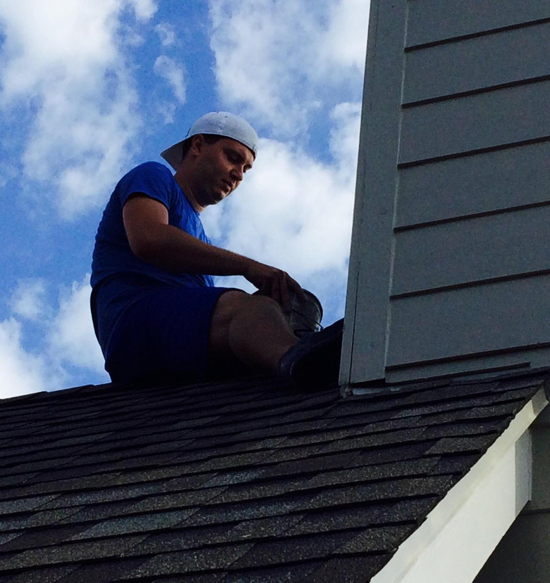 DRich0696's tweet photo. Love it when the pup achieves big dog status. @DaveChemACHS #roofguy @MarkHey9 @KristiDeaver http://t.co/4yMrnQbqsY