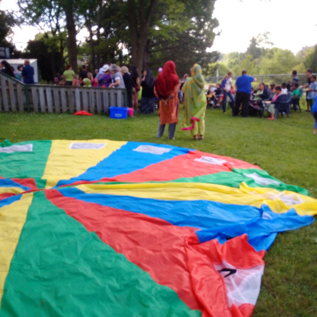 DaveJaworsky's tweet photo. Party time and BBQ and backpack giveaway in Sunnydale Thx to @CreeksideON Church! http://t.co/i5eNnfgwV0