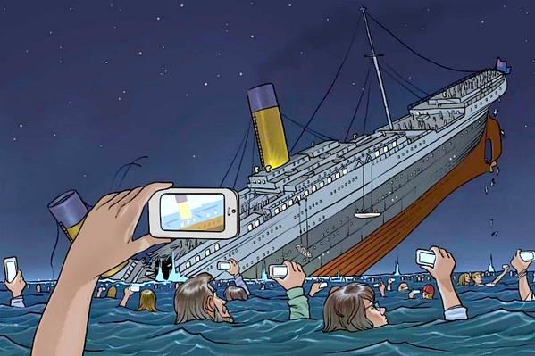 HDM_OFF's tweet image. imaginez le naufrage du #Titanic en 2015...