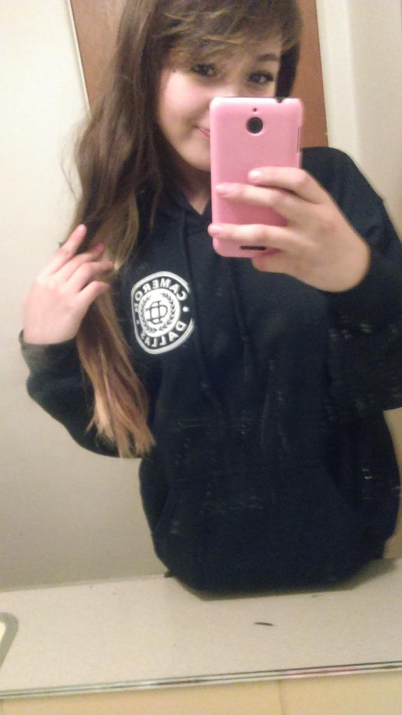 johnsonsdimple's tweet photo. look what came in the mail babe 😘 #camerondallas #CamMerch @camerondallas http://t.co/g8YoE1SB9d