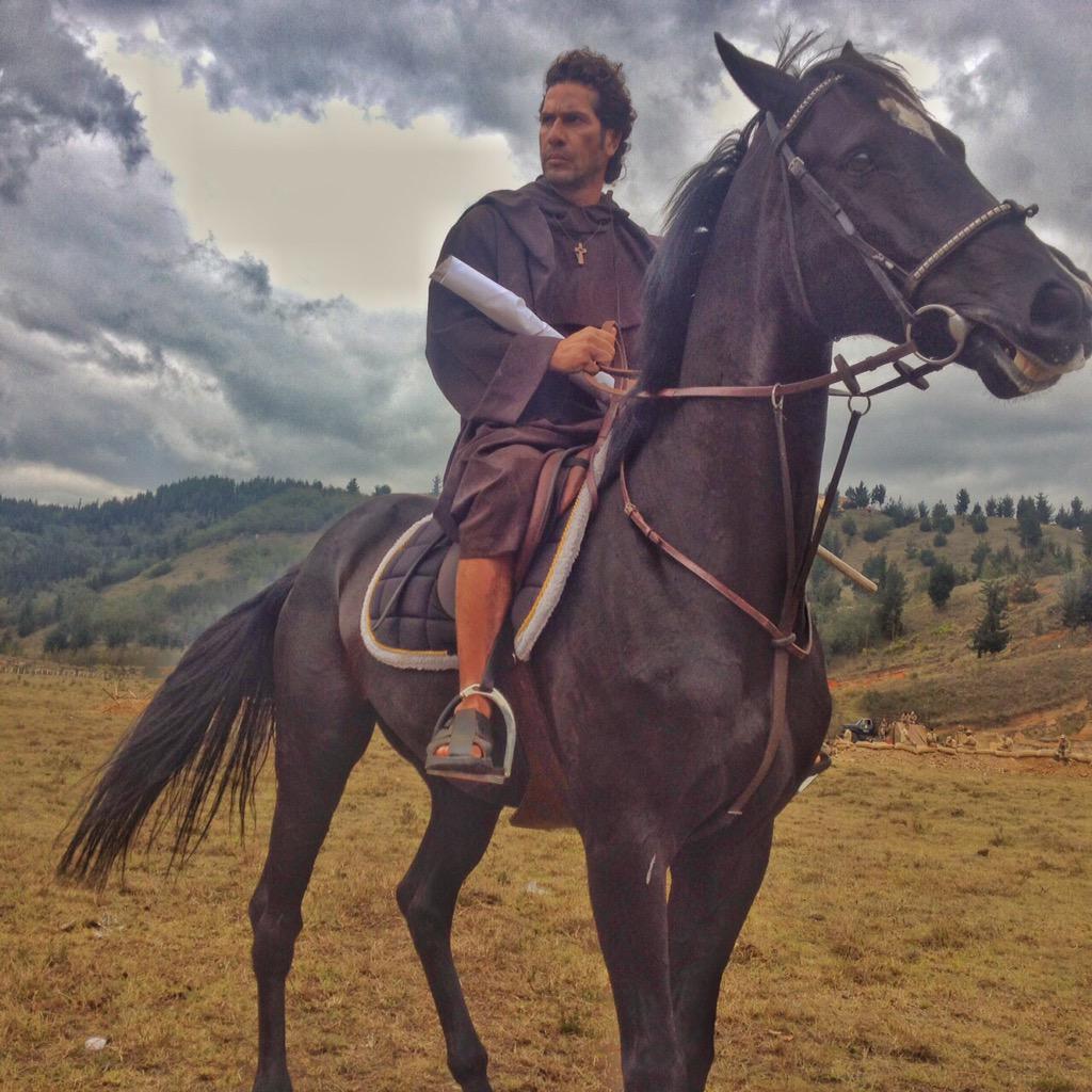 gregoriopernia's tweet photo. @TormentaAmor @FoxTelecolombia #machocardenaz http://t.co/IxZespGUOk