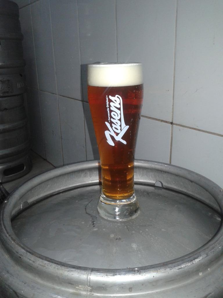 OriginalCerveza's tweet photo. http://t.co/EdQABfeaen vía @youtube   VEAN ESTE VIDEO DE LA PRODUCTORA DALTONICA http://t.co/irb9icHjl5