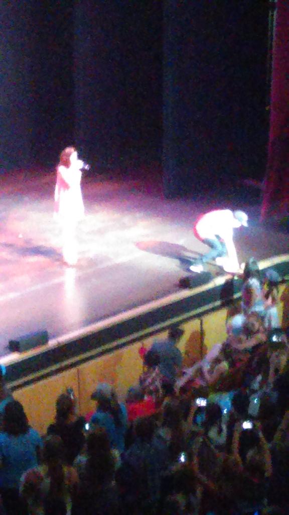 0471051a666d428's tweet photo. Mattybraps live in Chicago loved seeing him it was amazing I LOVE YOU! #MattyBLIVE http://t.co/FmZ6cTwHs1