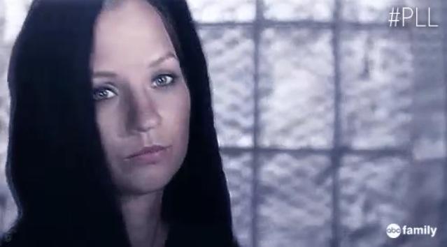 ashbenzodaily18's tweet image. CECE IS A!!! I KNEW IT!!! #fAcetfoAce #CeCeIsA #PLLSummerFinale