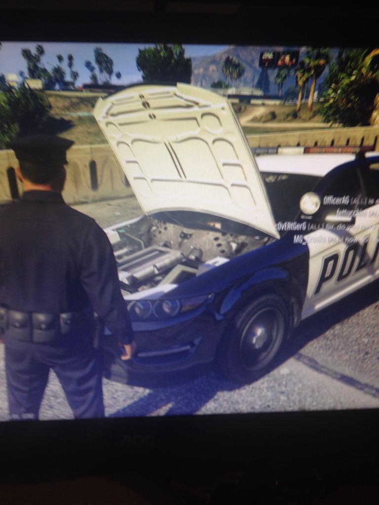 MG_Cameron's tweet photo. @MountiesGaming @MG_LSRP This isn't a great start to the shift. http://t.co/SoNSJqhqUt
