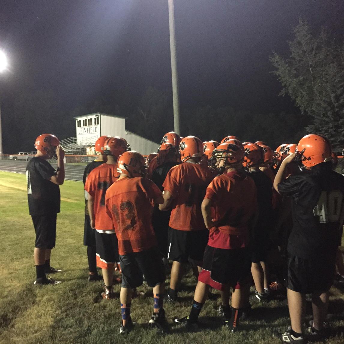 LarimoreFB's tweet photo. Polar Bear Midnight Madness...the 2015 season starts with hard work!  #WeBelieve #BeDetermined #FAMILY http://t.co/6cPdkSG8am