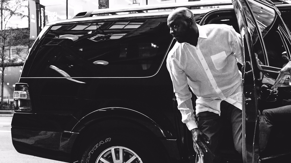 Jumpman23's tweet photo. From Chicago. For Chicago. 

The Boss has something cooking for Chi-City. http://t.co/bT2U6ExVmi