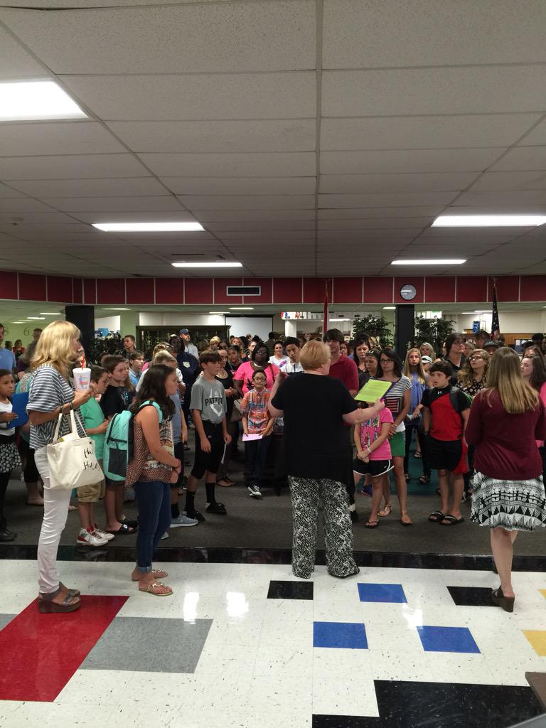 DrWTBlack's tweet photo. Welcome to OPMS new raiders! Thank you @OPMSRaiders for your hard work and preparation for the event!  #dcsEffect http://t.co/vepDae0QjW