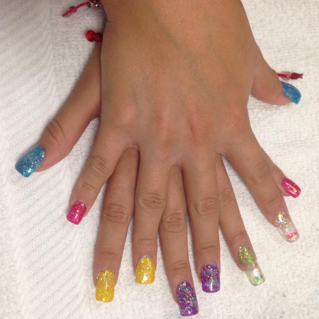 FlashNails1's tweet photo. Las chavitas aman este diseño Flash Nails #chavitas #uñas #WTC #nailart #colores #creativo #divertido #FlashNails1 http://t.co/0jVKIsGpwB