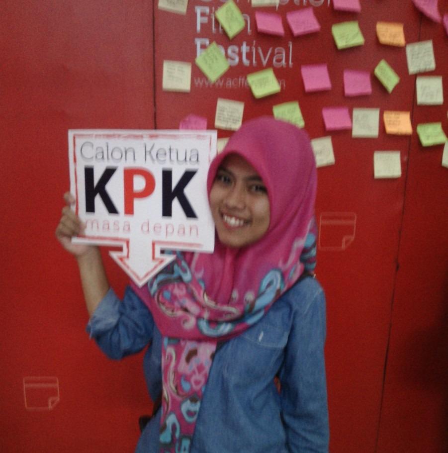 meil_Risca's tweet photo. Calon ketua KPK masa depan
@SumbawaCinema
@ACFFest
#moviedaysumbawa http://t.co/9I72gF4jvr