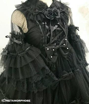 メタモルフォーゼ オフィシャルツイッター 新商品 ラッセルレース付け袖 たっぷりラッセルレースでボリューム満点のつけ袖 が通販部でも取り扱い開始 ラッパ袖 姫袖のアイテムとあわせて頂くと手元に重厚感が出ます Http T Co 0zes0tvvvo