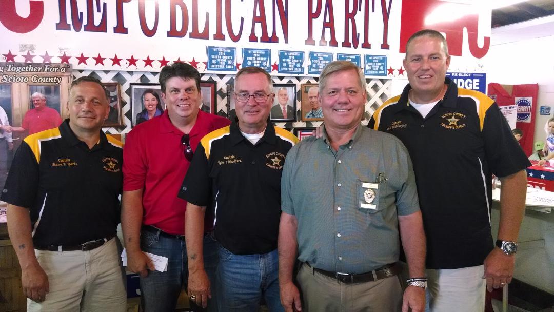 SciotoCountyGOP's tweet photo. Come see us at the Scioto County Fair  #GOP http://t.co/eOntQbwbNf