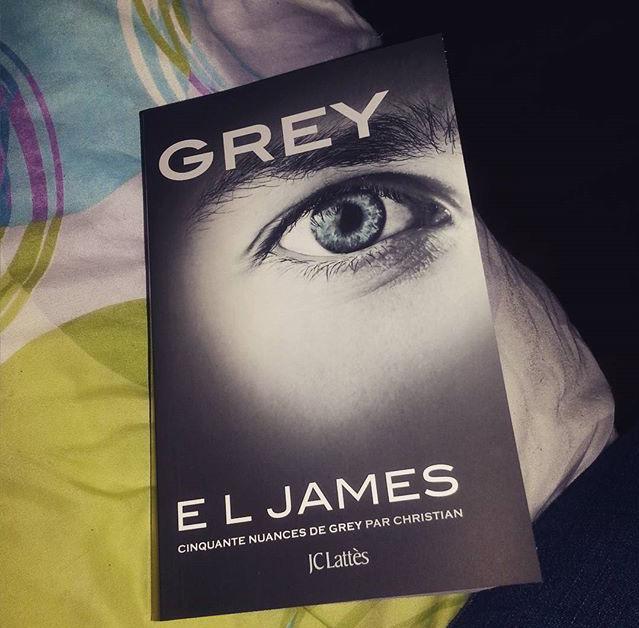 50nuancesGrey's tweet photo. Enfin à moi !! Qui l'a déjà lu ? Vos critiques ? Qui commence à le lire comme moi ? #FiftyShades #FSOG #ChristianGrey http://t.co/rmXFiQL7eh