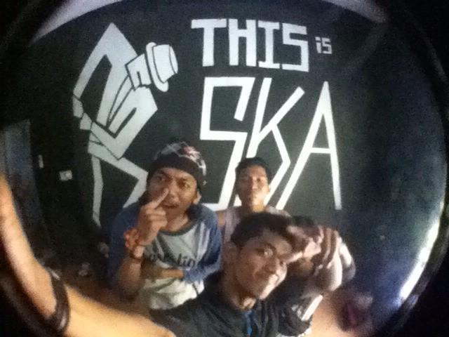 Zularsyiljn's tweet photo. Sukses kaan kerjaaa kitaaa po@Ardan_fofo @Apongmario1 http://t.co/p1pmZCfaDn