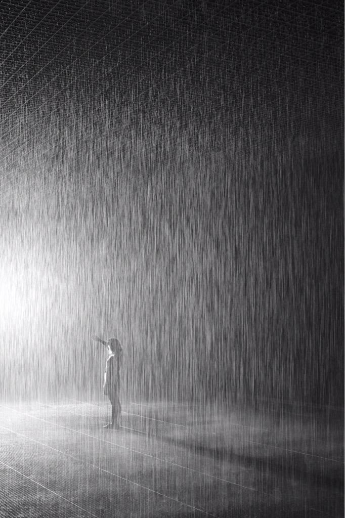 Yuzmuseum's tweet photo. Yuz Museum will present RAIN ROOM by the artists Random International on Sep. 1st 2015! http://t.co/VHtZCKS9me
