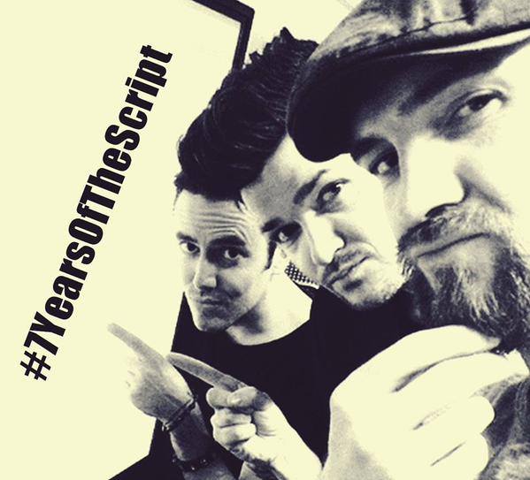 IfYouSeeFebri's tweet photo. #7YearsofTheScript Stay Awesome! Stay Humble! Stay Strong! Keep Inspiring people! Stay stick to each other! LOVE YOU! http://t.co/RNCaEwPvog