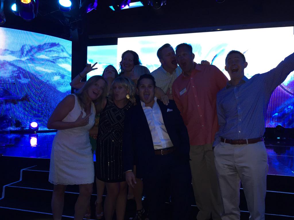 HeatherMSharkey's tweet photo. My #crazyfunteam congrats on presidents club! @ELRagaller @BrettTurman @jbpalumbo @MaggieMayfield1 @JordanTLynch http://t.co/UQUzzOMaJr