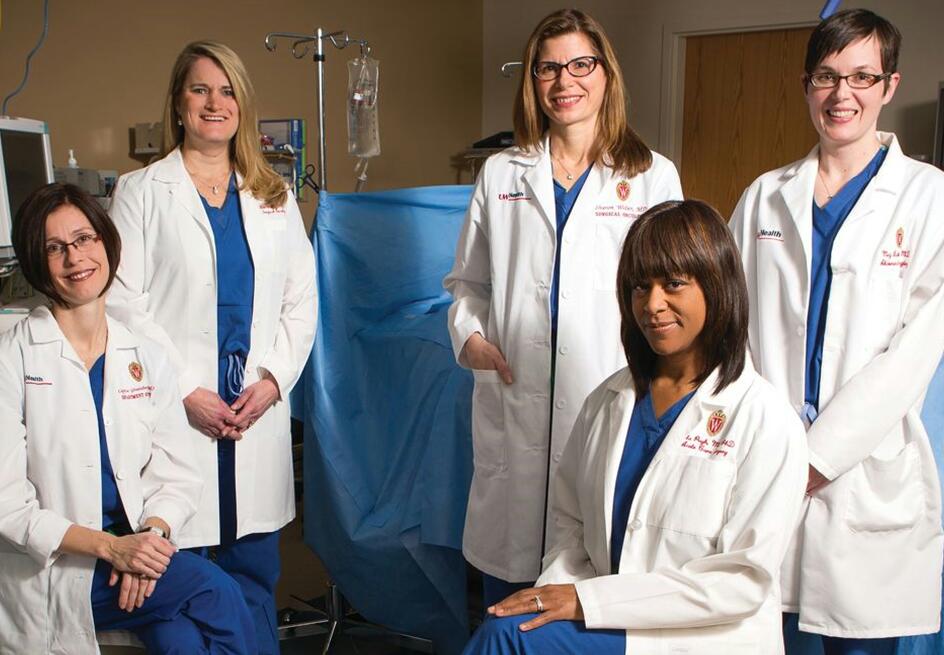 CarlaPughMDPhD's tweet photo. #ILookLikeASurgeon @CapriceGreenber @LeeWilke + Sharon Weber @CarlaPughMDPhD &amp; our fav UW radiologist Dr Lubner http://t.co/f7nJ5hwCwA