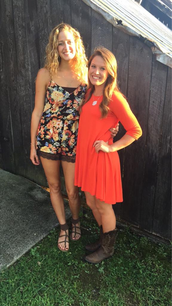 LindseyWells2's tweet photo. #theplantationbarnof1810 #barndinner #cnvb http://t.co/iSP7Av61XP