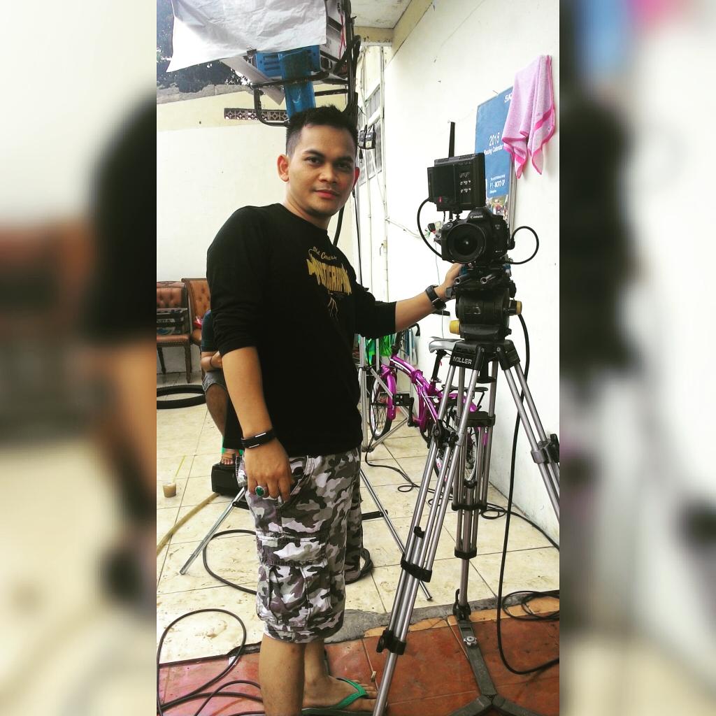 mbah_mijan's tweet photo. Hi #mijanistic siang ini,kita taping Sitkom "Super Dede" @Official_MNCTV buat tayang besok malam http://t.co/ntwPeyuEay