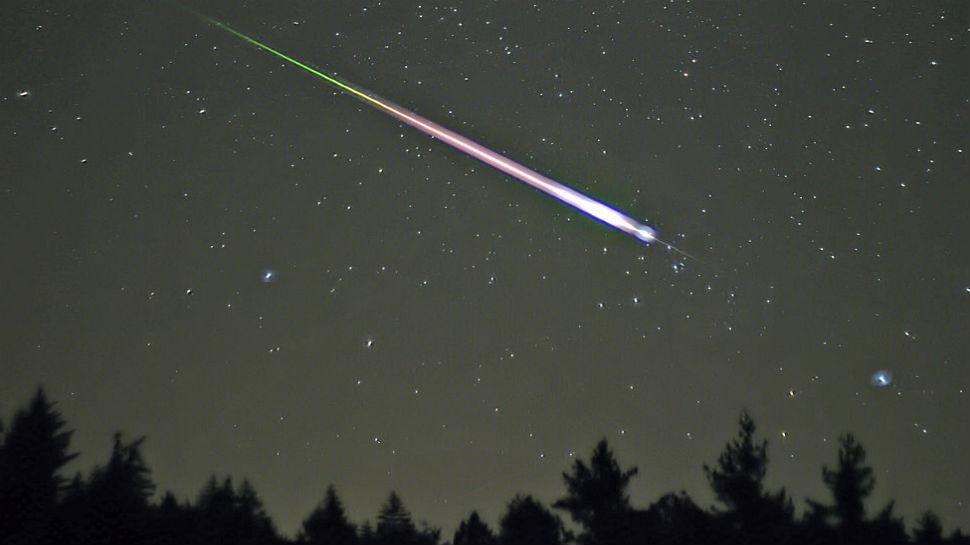 RonOlsonMemphis's tweet photo. mteor shower: Me and Lauren Raymer are going to shelby forrest to stare at the sky tonight. 9-1am.  wish upon a star. http://t.co/6bYlnAuYkL
