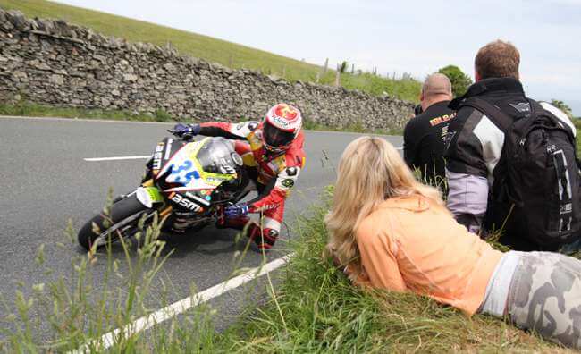 mundomotero's tweet image. El TT de la isla de Man llega a España gracias al I Revival Vila de Vilalba | goo.gl/iqpFKG
#iomtt