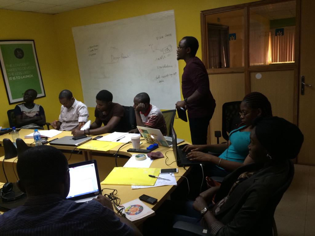 Cc_HUB's tweet photo. Day 3 session on Design Research - A dive into the Unknown with @udezekene #Codecamp15 #UX http://t.co/nVJSFBfapk