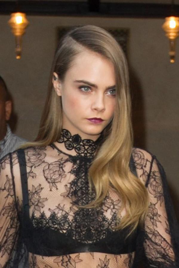 Happy Birthday Cara! Here\s why you\re the queen of mousey hair...  