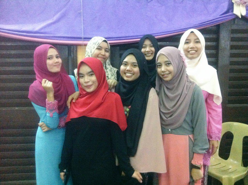 icedchoco4eva's tweet photo. Anis where are youยฟยฟยฟ #eidceleb2015 #dormates #tb http://t.co/5fcEfLLbcX