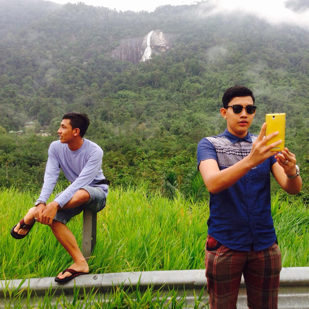 asriey96's tweet photo. cuti-cuti🇲🇾 http://t.co/4q2CMRzgAr