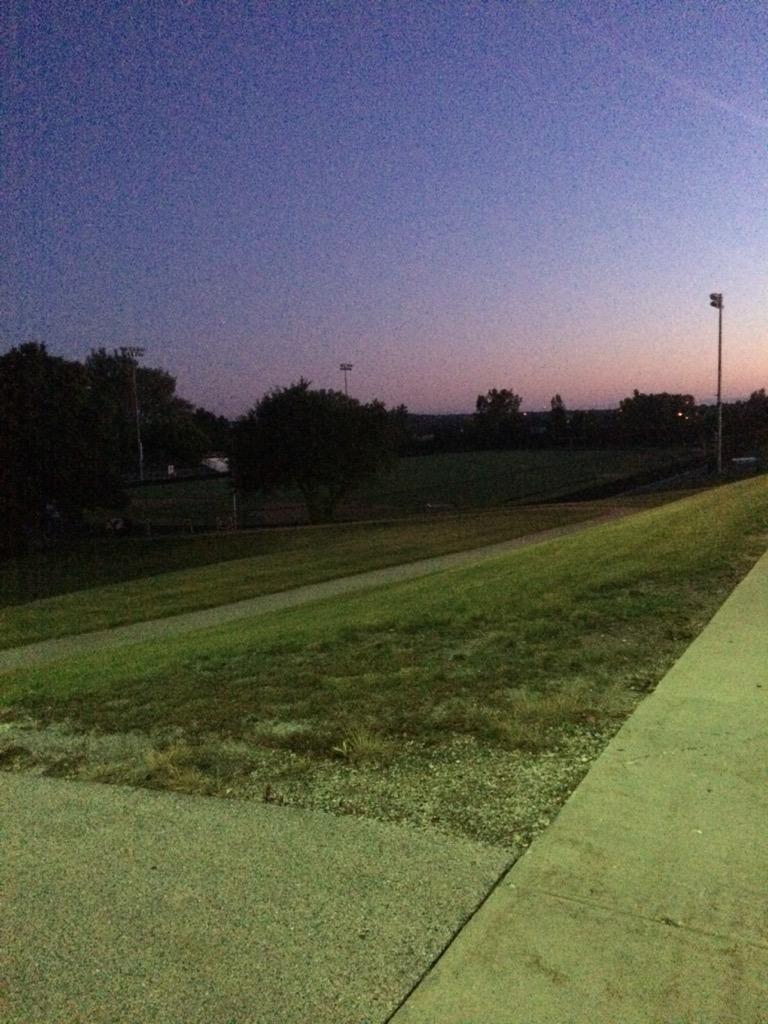 tagster88's tweet photo. It's Creighton Fitness test time! @HDJSoccer #Day1Session1 #EarnIt http://t.co/S45tswH9fI