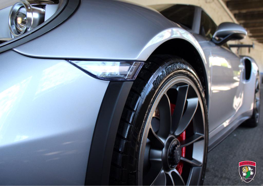 lavacarDetail's tweet photo. Tratamiento protección desde nuevo para este Porsche gt3 RS http://t.co/YeyT6ssgpQ
