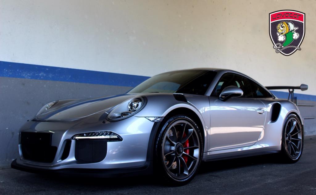 lavacarDetail's tweet photo. Tratamiento protección desde nuevo para este Porsche gt3 RS http://t.co/YeyT6ssgpQ