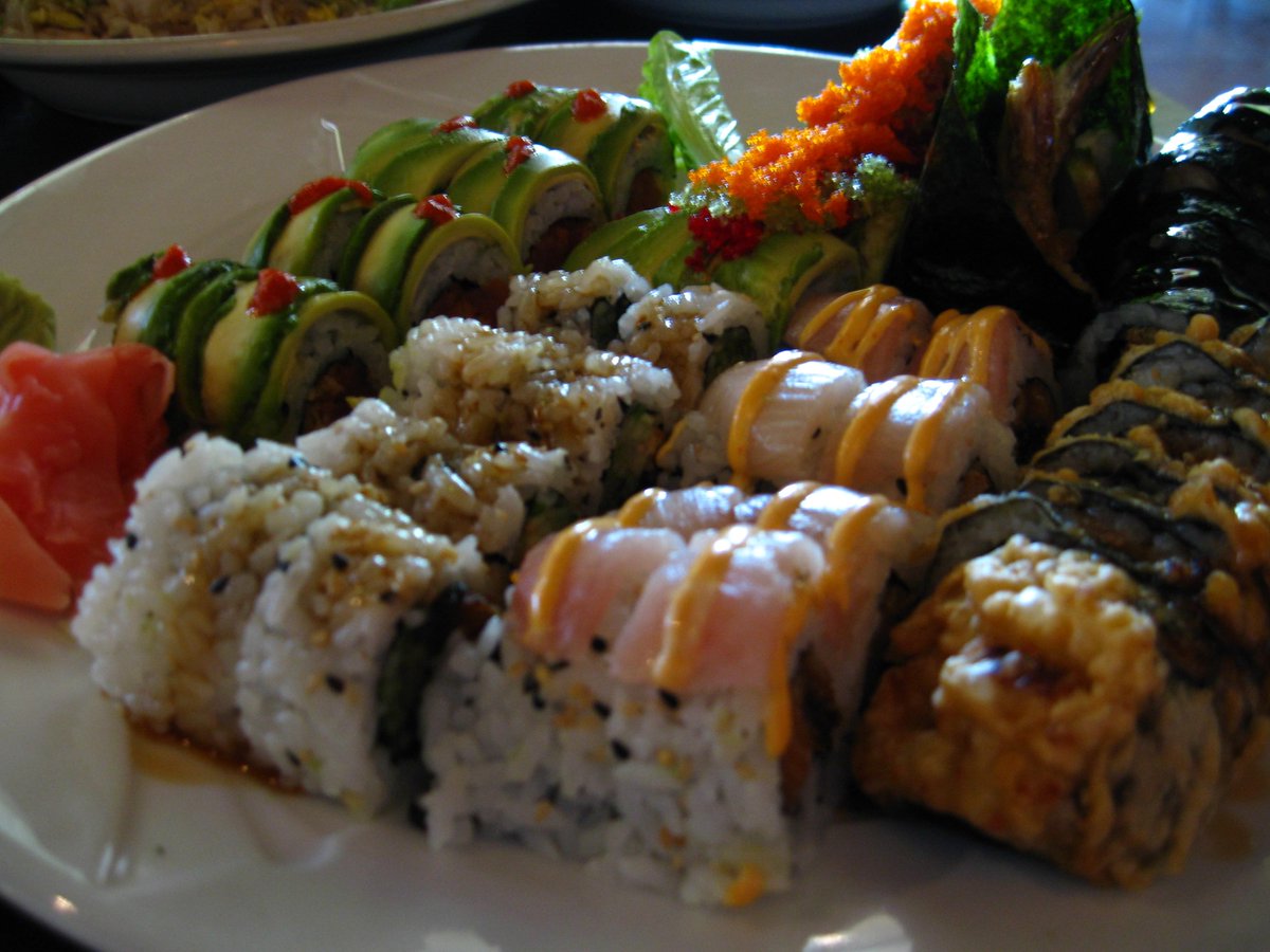 Tokyo_nbi's tweet photo. A DIFFERENT type of BUSINESS Lunch. #SUSHI today #TOKYORESTAURANT Kolloh Road, Lavington @KENYAPICS @UrbanEateryNBO http://t.co/WAEyAsEYyK
